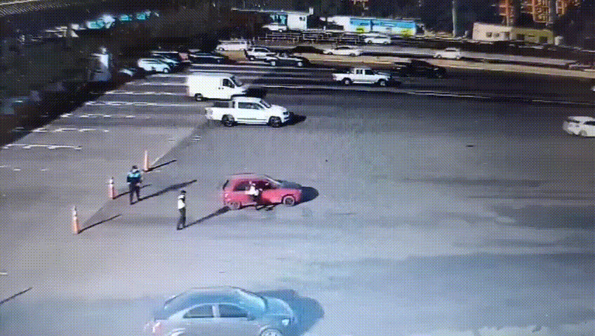 tiroteo entre policias y ladrones en la autopista buenos aires - la plata tiroteo entre policias y ladrones en la autopista buenos aires - la plata