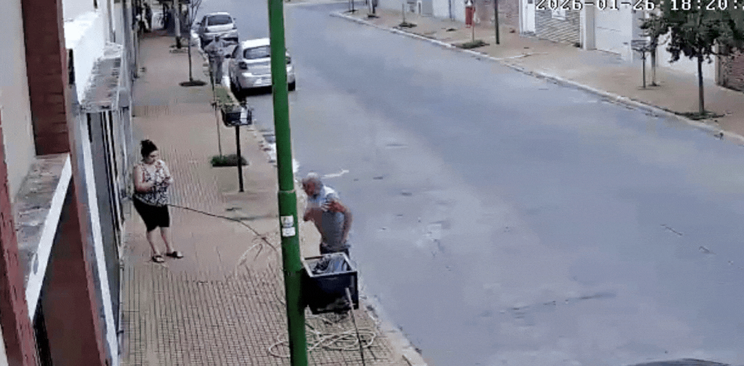 jubilado se enojo con su sobrina y el partio la cara de una trompada jubilado se enojo con su sobrina y el partio la cara de una trompada