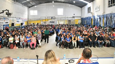unidad popular reunio a mas de 800 militantes en la plata para trazar su estrategia politica unidad popular reunio a mas de 800 militantes en la plata para trazar su estrategia politica