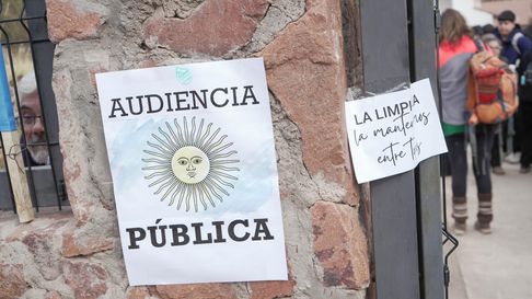 Una postal de la audiencia popular por San Jorge en Uspallata. Una postal de la audiencia popular por San Jorge en Uspallata.