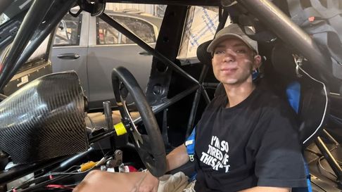 Tomás Vitar correrá en la C2 del TN y pretende poner a Mendoza en la cima. Tomás Vitar correrá en la C2 del TN y pretende poner a Mendoza en la cima.