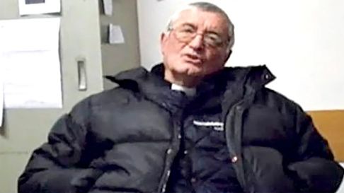 Franco Reverberi Boschi es sacerdote y escapó de Mendoza en 2011, cuando se realizaba el primer juicio por crímenes de lesa humanidad en Mendoza. Franco Reverberi Boschi es sacerdote y escapó de Mendoza en 2011, cuando se realizaba el primer juicio por crímenes de lesa humanidad en Mendoza.