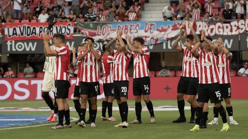 Estudiantes quiere volver a ser campeón ante Vélez en Avellaneda Estudiantes quiere volver a ser campeón ante Vélez en Avellaneda