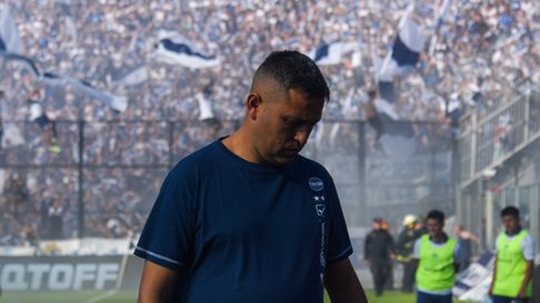 Los números de Diego Flores en Gimnasia dan saldo negativo Los números de Diego Flores en Gimnasia dan saldo negativo