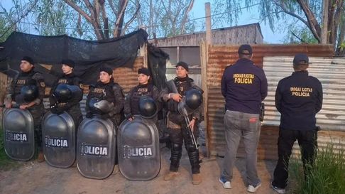 dos detenidos por vender droga en punta lara dos detenidos por vender droga en punta lara