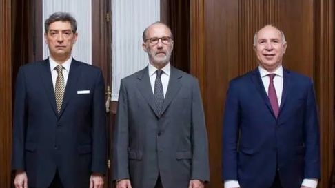 la corte suprema se movio al ritmo de los resultados electorales con una serie de fallos politicos la corte suprema se movio al ritmo de los resultados electorales con una serie de fallos politicos