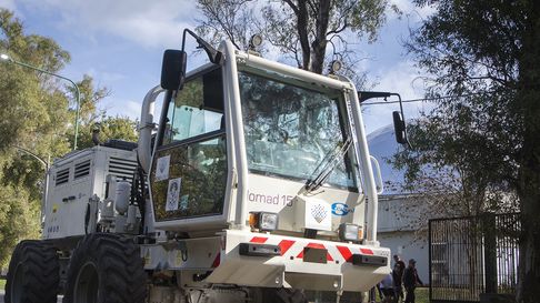 La UNLP compró un camión único en nuestro país para trabajos geofísicos La UNLP compró un camión único en nuestro país para trabajos geofísicos