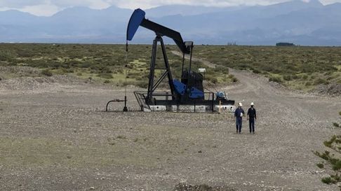El Gobierno de Mendoza aprobó la prórroga por una década de las concesiones hidrocarburíferas en las áreas Barrancas, Vizcacheras, La Ventana y Río Tunuyán. El Gobierno de Mendoza aprobó la prórroga por una década de las concesiones hidrocarburíferas en las áreas Barrancas, Vizcacheras, La Ventana y Río Tunuyán.