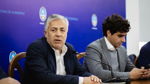 Cornejo y Natalio Mema, firmantes del decreto 1508. Cornejo y Natalio Mema, firmantes del decreto 1508.