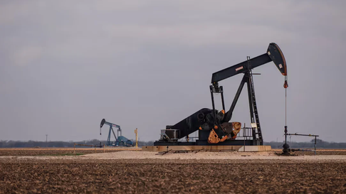 El petróleo sube y baja con la guerra. El petróleo sube y baja con la guerra.