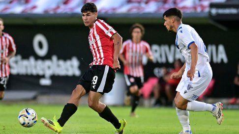 Estudiantes no le encontró la vuelta a Vélez, y perdió de local Estudiantes no le encontró la vuelta a Vélez, y perdió de local