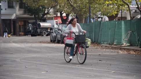 muchos vecinos de la plata ya se le animan al asfalto de plaza italia muchos vecinos de la plata ya se le animan al asfalto de plaza italia