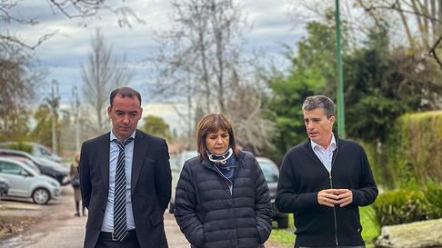 Patricia Bullrich junto a Francisco Adorni y Juan Pablo Allan Patricia Bullrich junto a Francisco Adorni y Juan Pablo Allan