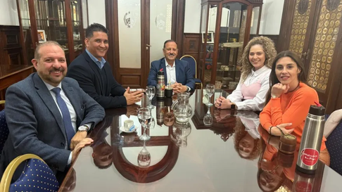 de libertaria a companera: arrieta y otros exlla se reunieron con el peronista que gobierna la rioja de libertaria a companera: arrieta y otros exlla se reunieron con el peronista que gobierna la rioja