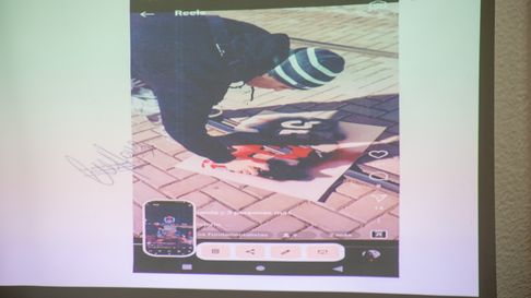 El jurado vecinal de Mendoza resolvió sancionar a cuatro integrantes de una banda musical por grafitis en muros públicos y privados, en el marco del Código de Convivencia. El jurado vecinal de Mendoza resolvió sancionar a cuatro integrantes de una banda musical por grafitis en muros públicos y privados, en el marco del Código de Convivencia.