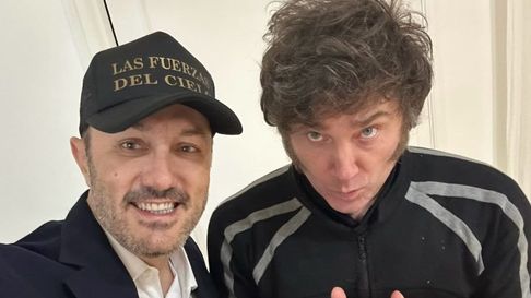 de petri a virginia gallardo, milei vuelve a ponerse el traje de outsider para darle aire a la campana de petri a virginia gallardo, milei vuelve a ponerse el traje de outsider para darle aire a la campana