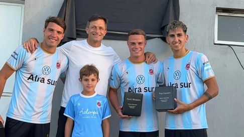Los jugadores que pasaron por Gimnasia, homenajeados en Bolívar Los jugadores que pasaron por Gimnasia, homenajeados en Bolívar