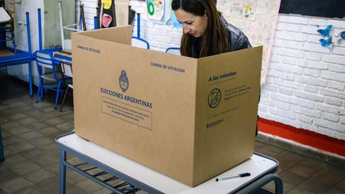 Elecciones en Mendoza: ¿qué y quiénes votan este domingo? Elecciones en Mendoza: ¿qué y quiénes votan este domingo?