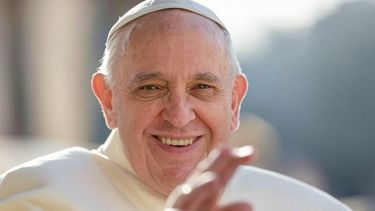 A un mes de su internación, el Papa Francisco pasó una noche tranquila en el hospital