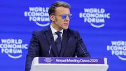 Macron cuestionó a Trump en el Foro de Davos. Macron cuestionó a Trump en el Foro de Davos.