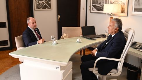 En su avanzada a favor de la minería, Cornejo recibió al embajador de Canadá en la Argentina junto a empresarios del sector. En su avanzada a favor de la minería, Cornejo recibió al embajador de Canadá en la Argentina junto a empresarios del sector.