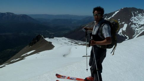 Lucas Buzzeiro tuvo un grave accidente en los Alpes. Lucas Buzzeiro tuvo un grave accidente en los Alpes.