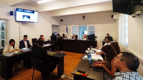 Exhiben audios de gendarmes que enseñaban a ocultar cocaína. Exhiben audios de gendarmes que enseñaban a ocultar cocaína.