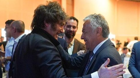 Milei, Cornejo y otra visita a Mendoza. Milei, Cornejo y otra visita a Mendoza.