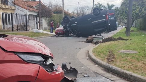 dramatico accidente y vuelco en gonnet dramatico accidente y vuelco en gonnet