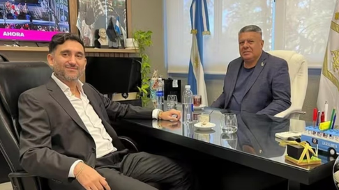 Chiqui Tapia junto al dueño de Sur Finanzas Chiqui Tapia junto al dueño de Sur Finanzas