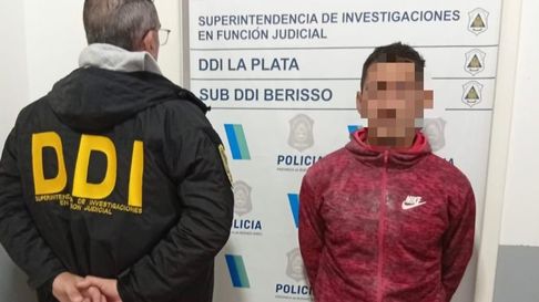 Detuvieron a uno de los tres atacantes en Villa Argüello, Berisso Detuvieron a uno de los tres atacantes en Villa Argüello, Berisso