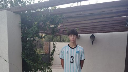 Dos mendocinos jugarán en la preselección argentina Sub19 de vóley. Dos mendocinos jugarán en la preselección argentina Sub19 de vóley.