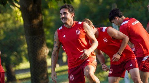 Gabriel Neves, una de las dos bajas de Estudiantes para mañana Gabriel Neves, una de las dos bajas de Estudiantes para mañana