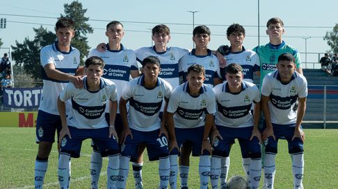 Un futbolista de la Quinta División de Gimnasia marcó un golazo en Abasto Un futbolista de la Quinta División de Gimnasia marcó un golazo en Abasto