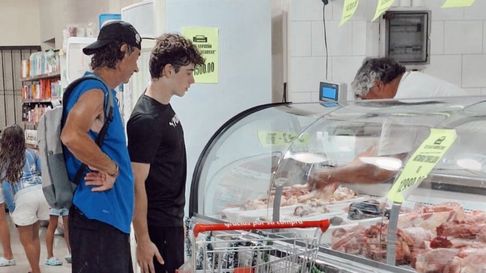 Colapinto revolucionó San Andrés de Giles. Colapinto revolucionó San Andrés de Giles.