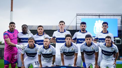 Gimnasia volvió a perder, pero el equipo de Alejandro Orfila fue ayudado por sus rivales directos Gimnasia volvió a perder, pero el equipo de Alejandro Orfila fue ayudado por sus rivales directos