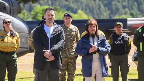 Así fue la llegada de los funcionarios del Gobierno Nacional a El Bolsón Así fue la llegada de los funcionarios del Gobierno Nacional a El Bolsón