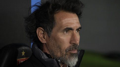 Eduardo Domínguez se mostró autocrítico tras la derrota de Estudiantes Eduardo Domínguez se mostró autocrítico tras la derrota de Estudiantes