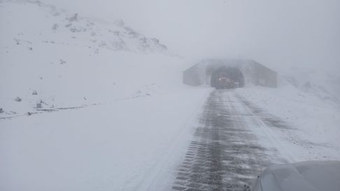 Uno de los tuneles en el Paso Internacional Cristo Redentor Uno de los tuneles en el Paso Internacional Cristo Redentor
