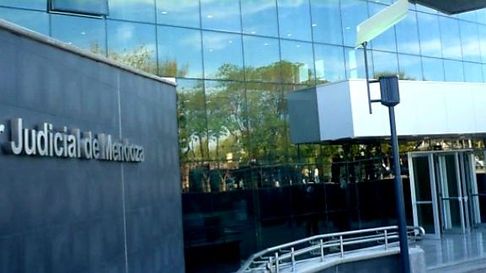 En el hecho interviene la Justicia sureña. En el hecho interviene la Justicia sureña.