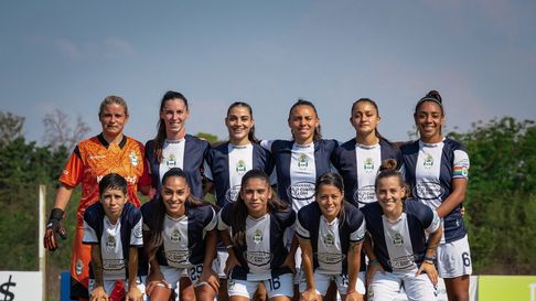 El Fútbol Femenino de Gimnasia igualó ante el SAT en Estancia Chica El Fútbol Femenino de Gimnasia igualó ante el SAT en Estancia Chica