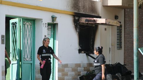 Voraz incendio en una vivienda de La Loma Voraz incendio en una vivienda de La Loma