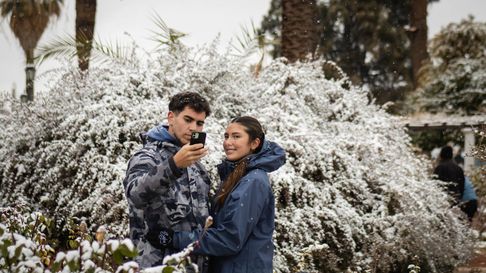 mendoza, de blanco: galeria de fotos de la historica nevada en la ciudad mendoza, de blanco: galeria de fotos de la historica nevada en la ciudad