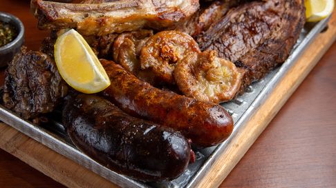 Un asesor de Caputo quedó en offside por los precios del asado. Un asesor de Caputo quedó en offside por los precios del asado.