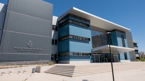 buscan identificar a los vecinos que mataron a golpes a un delincuente en guaymallen buscan identificar a los vecinos que mataron a golpes a un delincuente en guaymallen