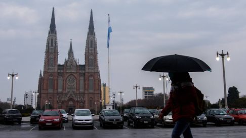 Sábado con cielo gris y chances de lluvia en La Plata Sábado con cielo gris y chances de lluvia en La Plata