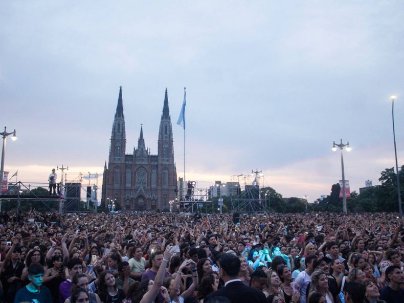 Aniversario la plata.jpg