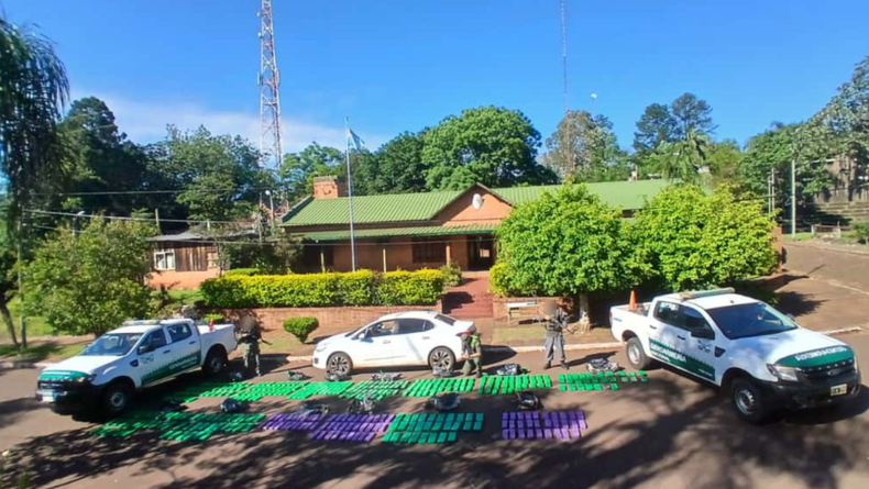 Gendarmería Nacional secuestró casi 300 kilos de marihuana.