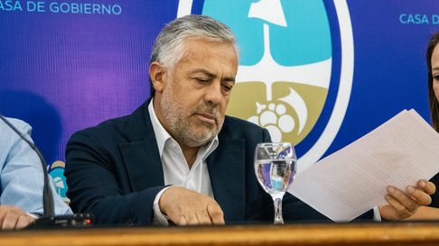 Alfredo Cornejo mostró una vez más su alineación total al plan de Javier Milei. Alfredo Cornejo mostró una vez más su alineación total al plan de Javier Milei.