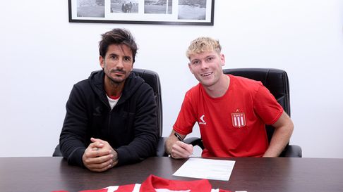 Valente Pierani extendió su vínculo como futbolista de Estudiantes Valente Pierani extendió su vínculo como futbolista de Estudiantes